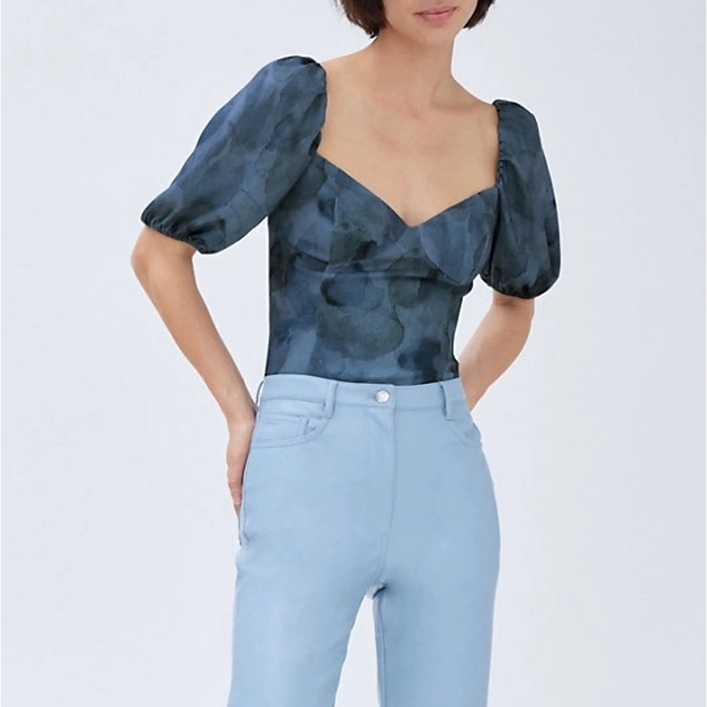 Wilfred Navy Puff-Sleeve Sweetheart Crop Top